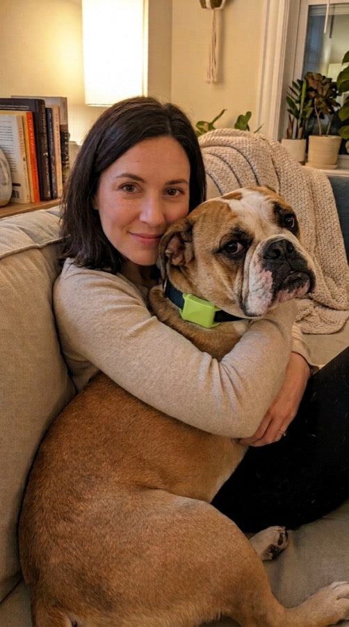 Alexandra y Matías con su mascota